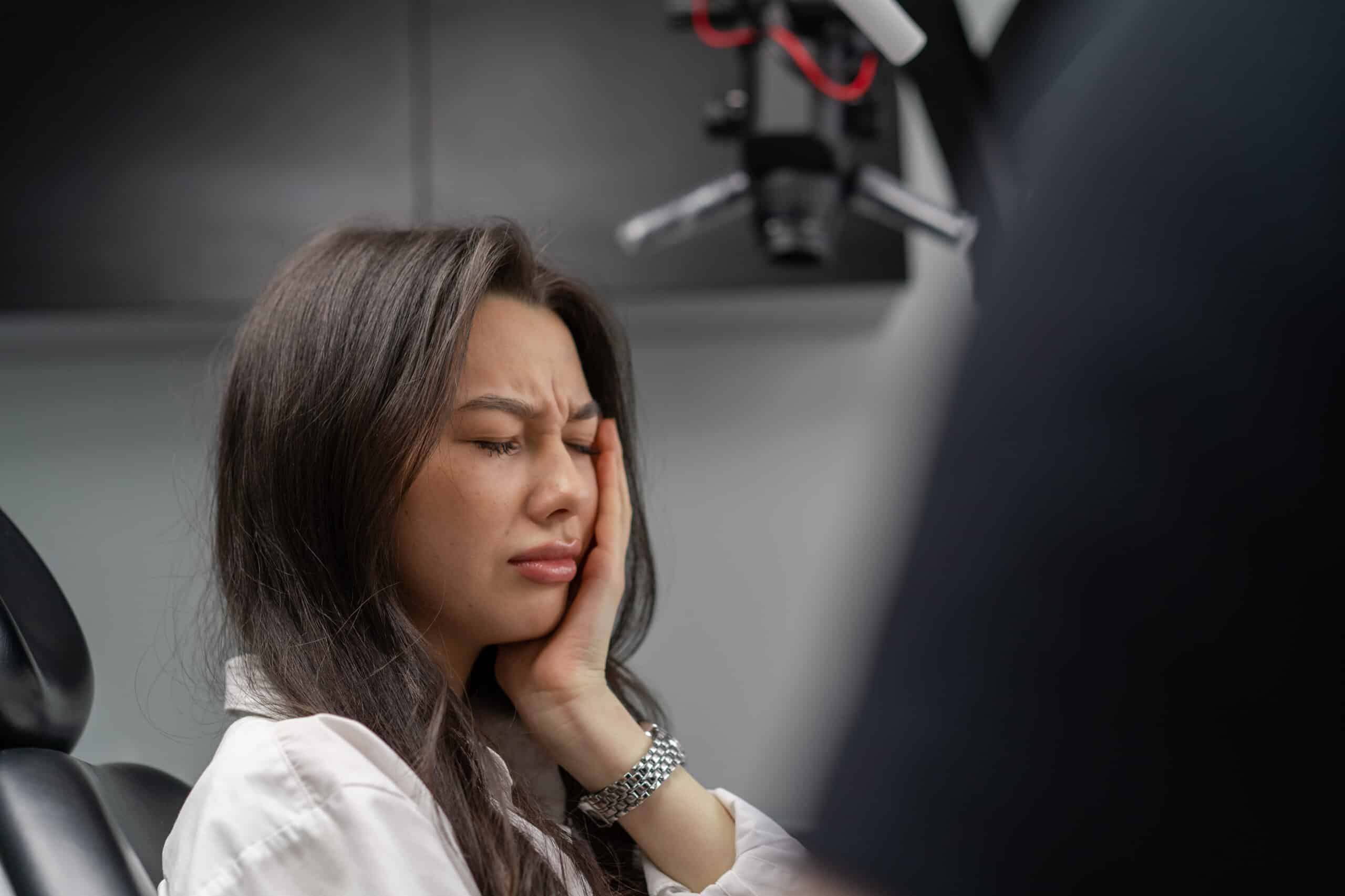 Can sinus pressure cause tooth pain